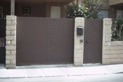 Puerta Abatible Lateral